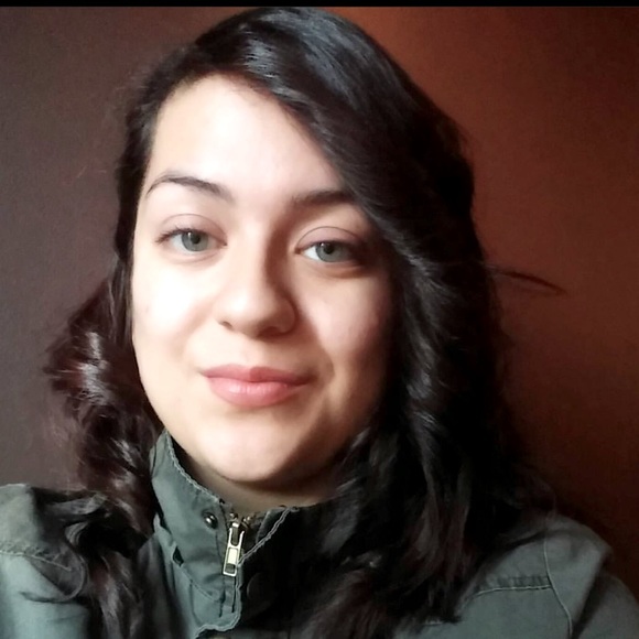 Meet your Posher, Lissette - Picture 1 of 1